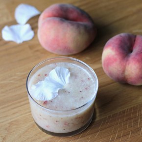 Peach, kiwi & coconut water hydration smoothie